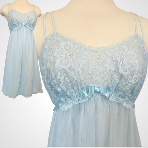 60s Vanity Fair Silky Nylon Lace Frosty Blue Milkmaid Vintage Full Skirt Slip 34